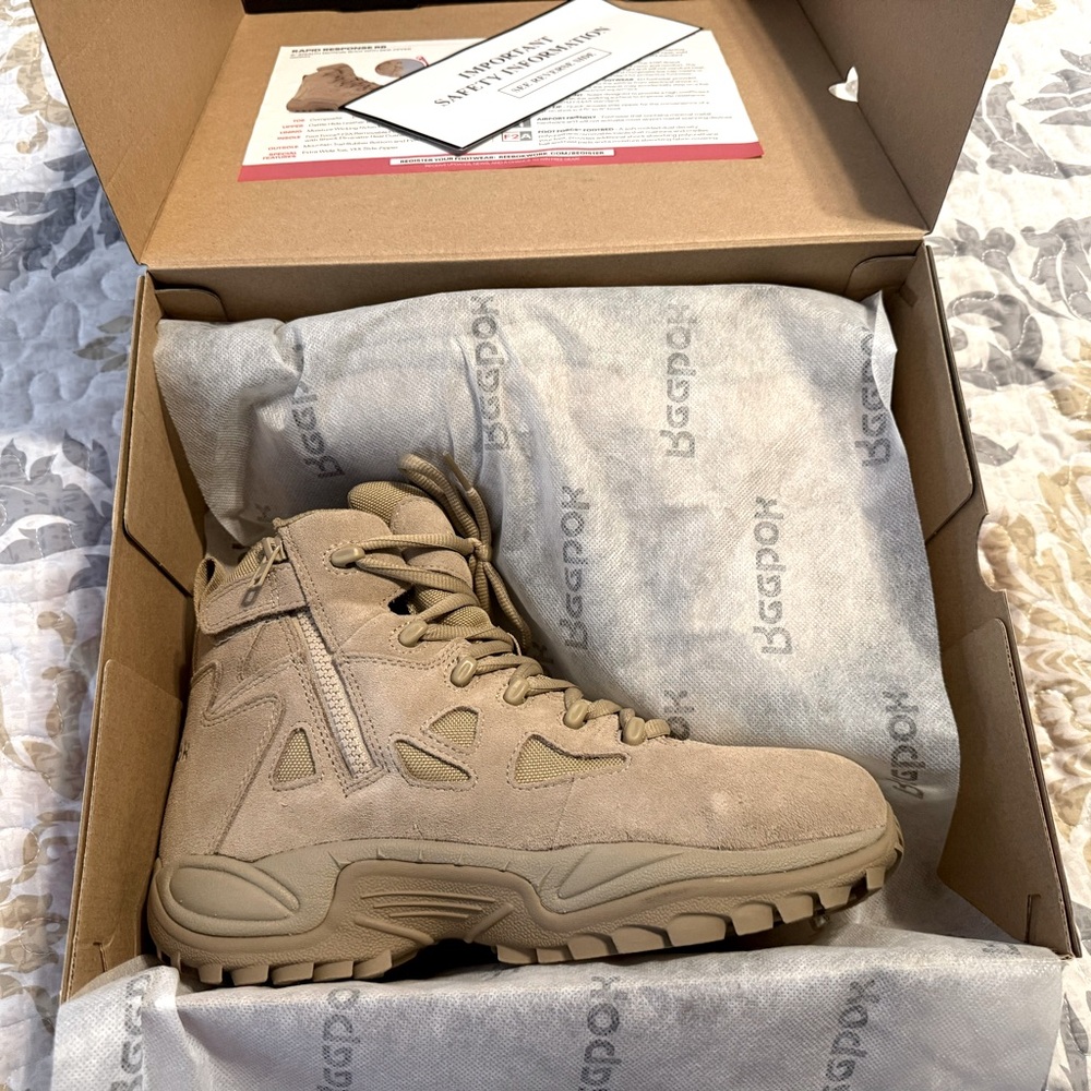 BRAND NEW!! Reebok Rapid Response 6" Stealth boot w/side zipper & composite toe.